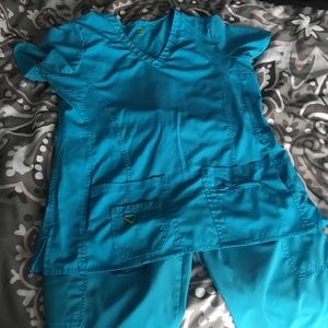 Activate scrubs by Med Couture